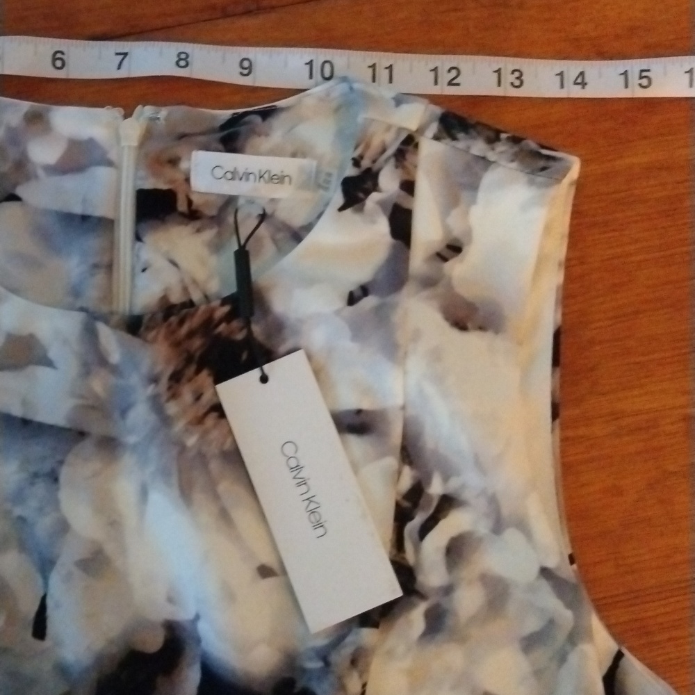 NWT Calvin Klein floral dress. Beautiful style and neutral colors for Fall. - Picture 10 of 15